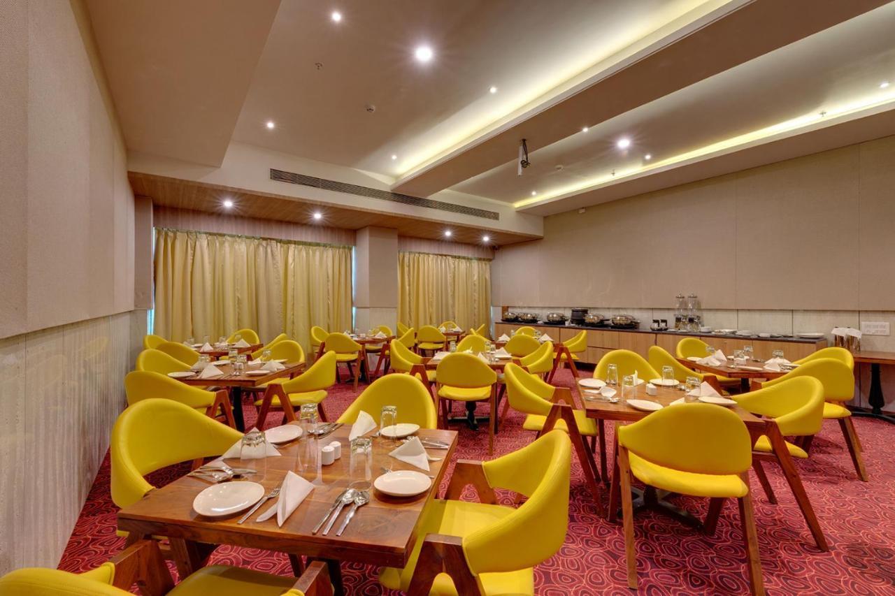 Viola Beacon Resort, Lonavala Exterior photo